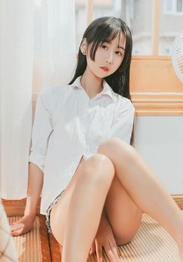 25岁女高中生
