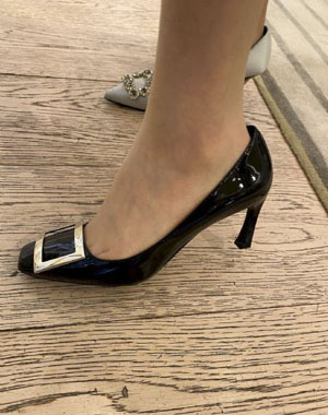 女教师玩具化
