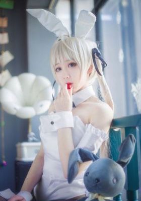 年轻善良的妻子